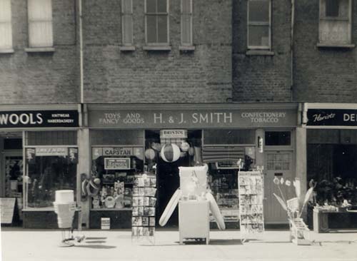 No 86 H J Smiths Tobacconist c. 1962